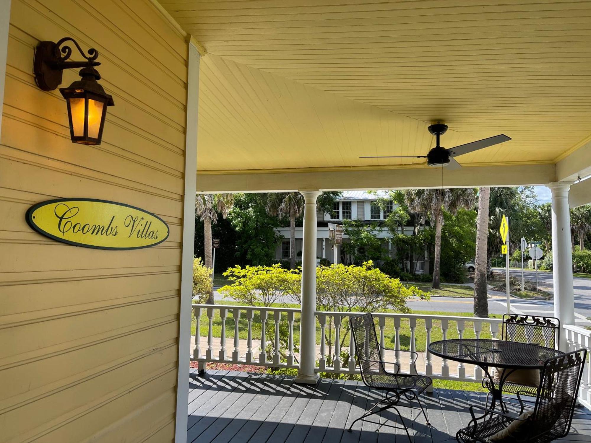 Coombs Inn & Suites アパラチコラ エクステリア 写真